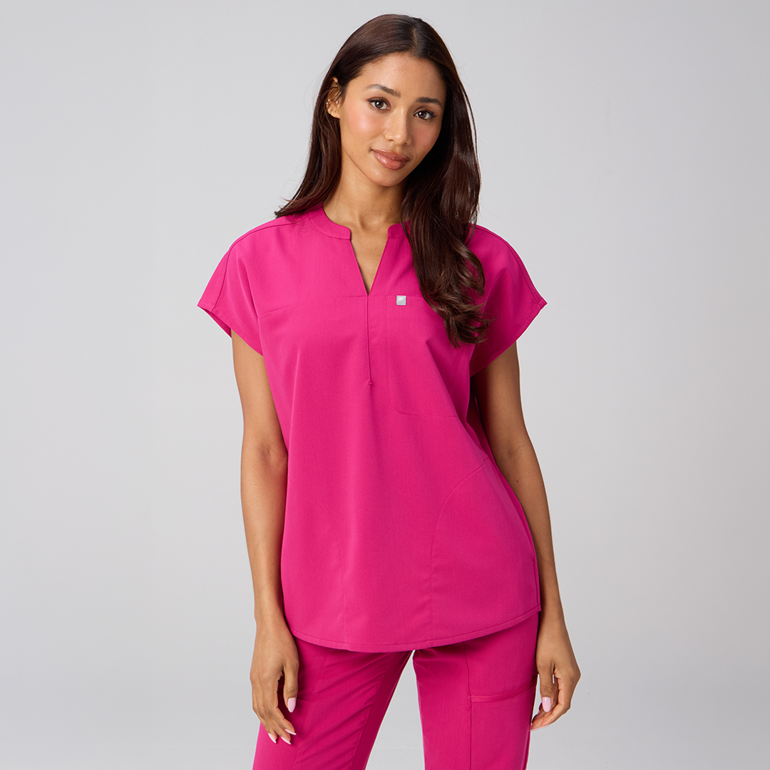 Circadia x Fabletics Women's Evolve Oversized Scrub Top